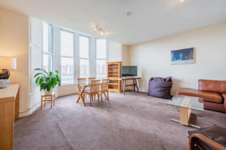 Family Apartment with Garden